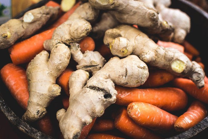 Galangal Root and Carrots